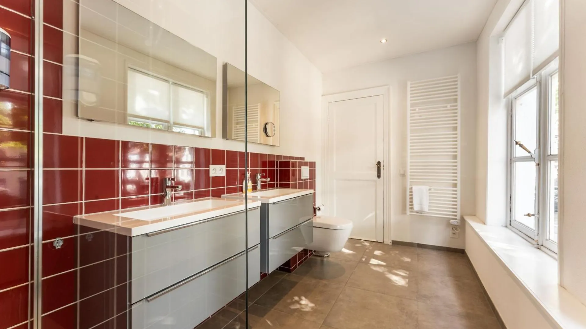 *** Bed & Breakfast Lake Suites Brugge België