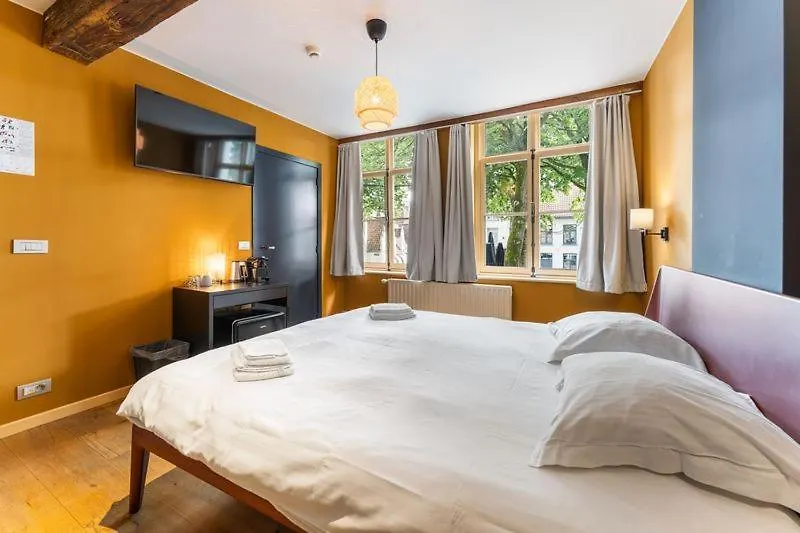 Lake Suites Brugge Bed & Breakfast