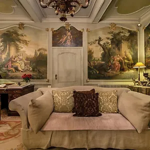 Maison Le Dragon Bed & Breakfast