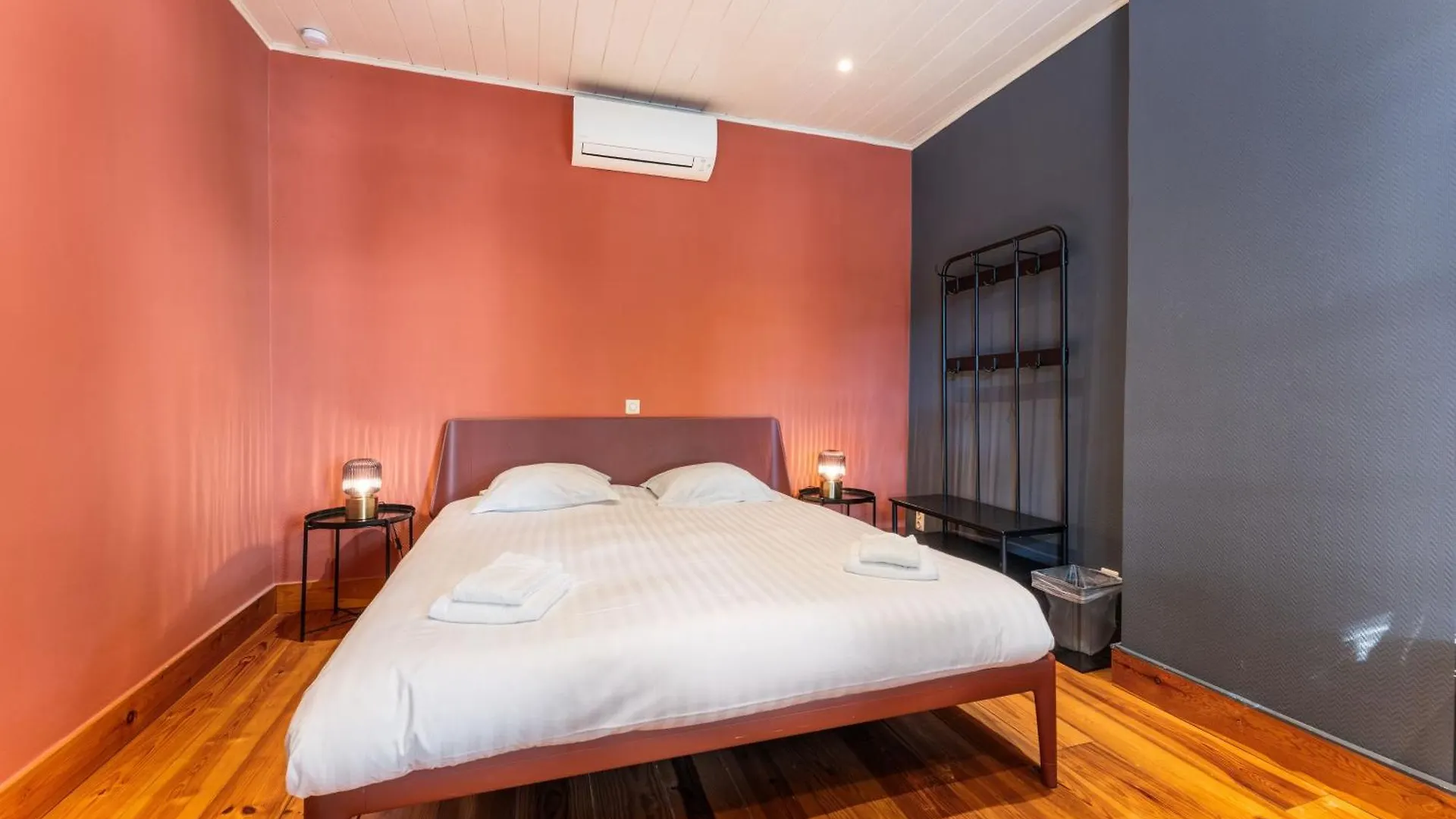 Lake Suites Bruges Bed & Breakfast