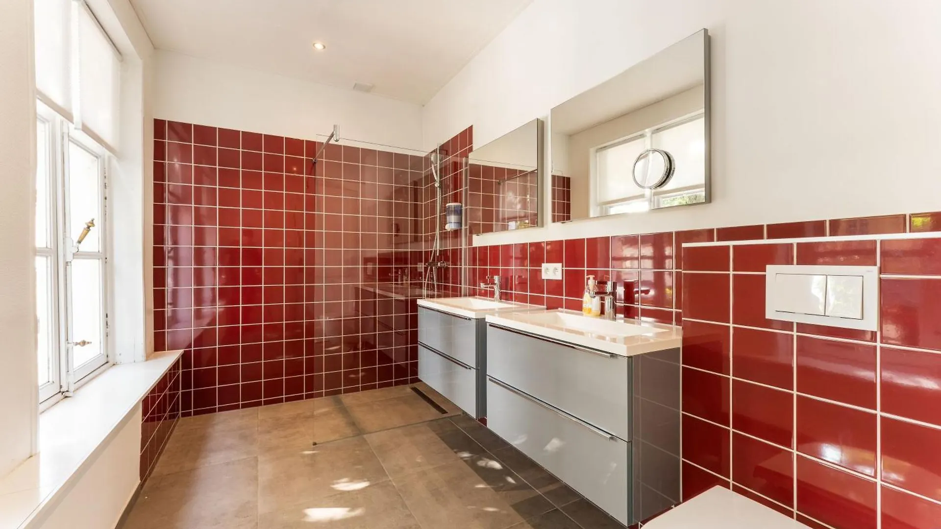 Lake Suites Brugia Belgia